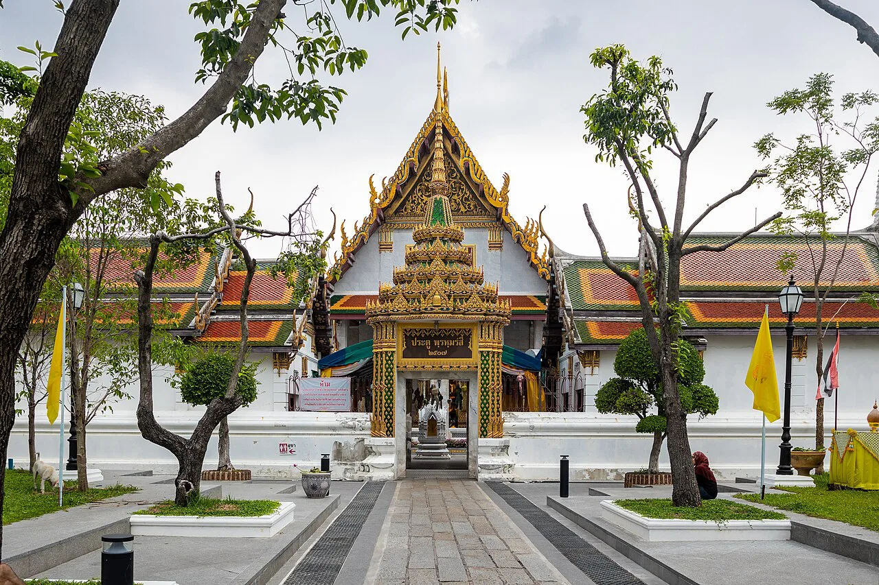 คาถาชินบัญชร (สมเด็จโต พฺรหฺมรํสี) — บทนำและบทต้น พร้อมความหมาย