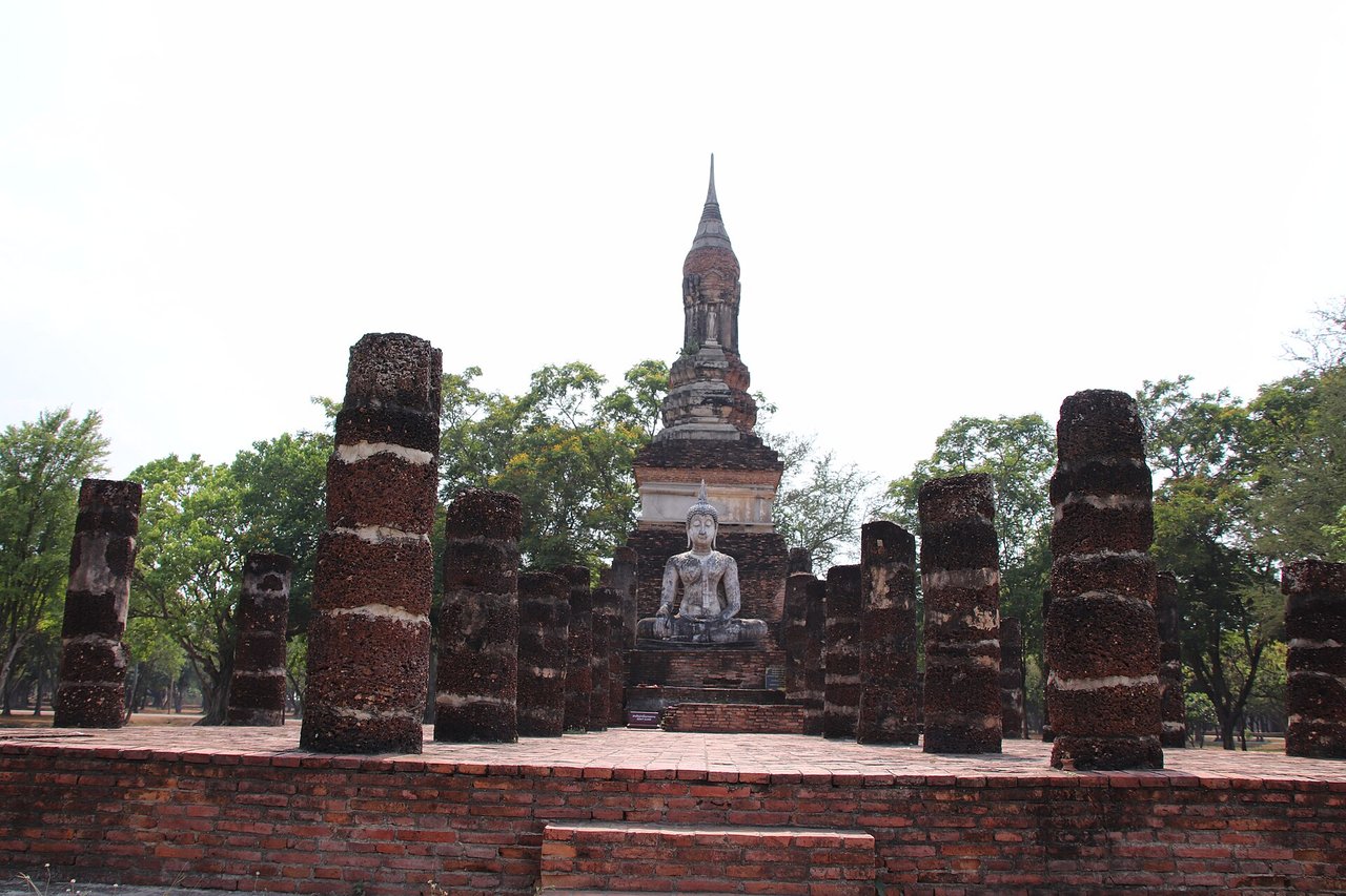อุทยานประวัติศาสตร์สุโขทัย — เที่ยวเมืองเก่าให้สนุกต้องไปหน้าหนาว