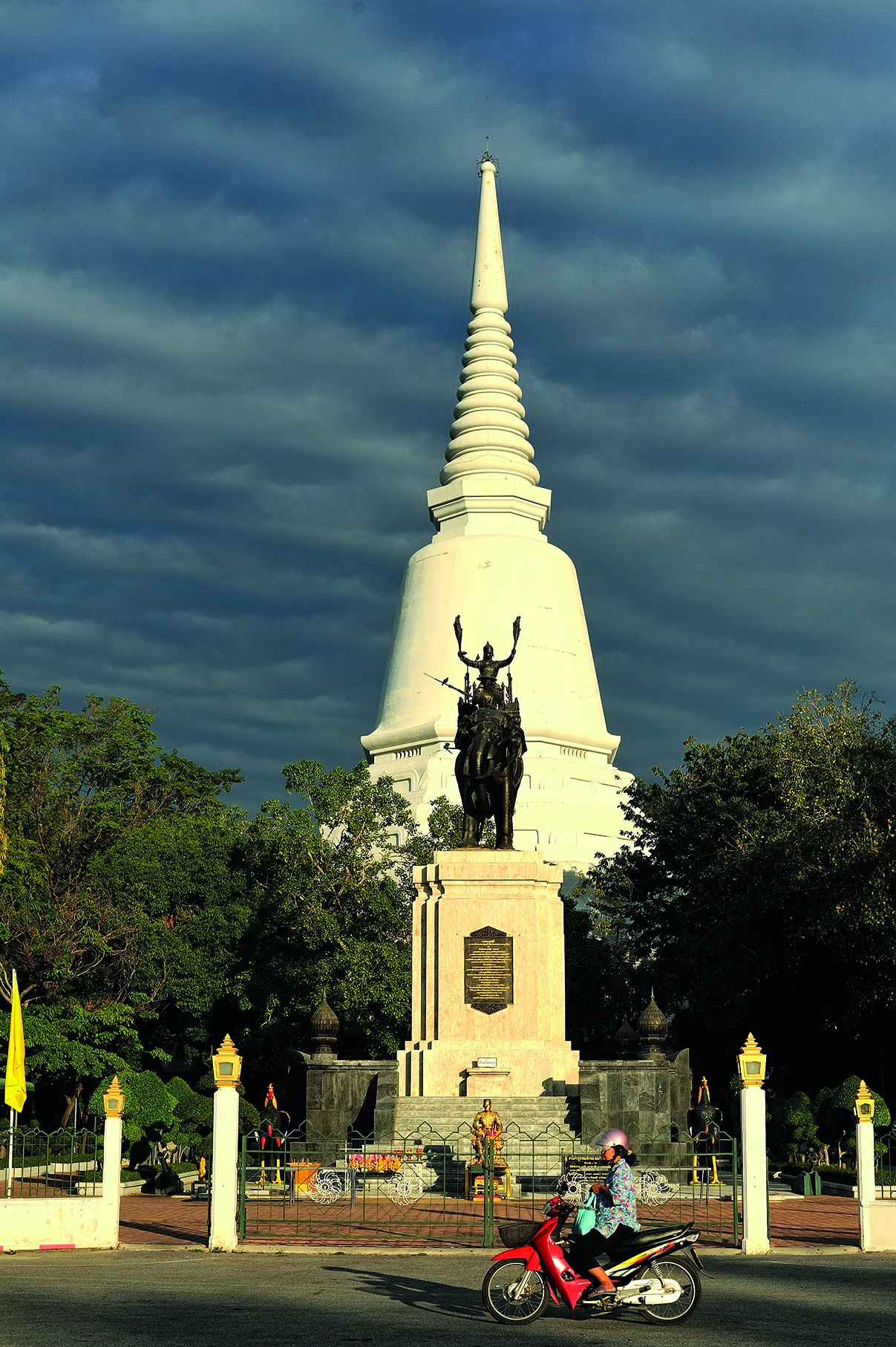 ยุทธหัตถี — ศึกช้างชนช้างครั้งสุดท้ายที่เปลี่ยนชะตากรุงศรีอยุธยา