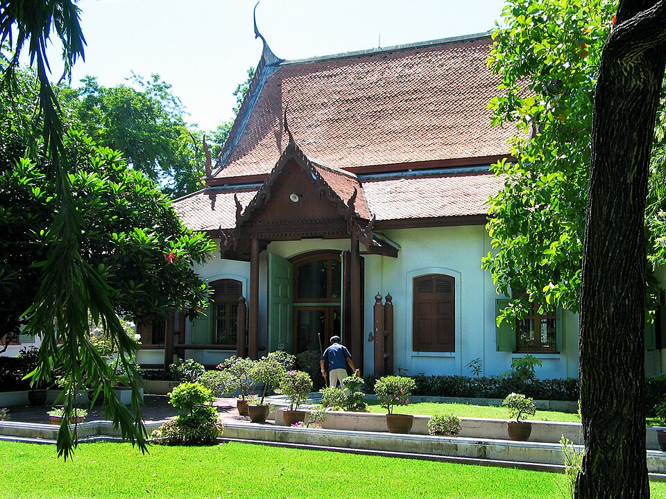 โรงช้างต้นในกรุงเทพมหานคร สถานที่เลี้ยงช้างเผือกของพระมหากษัตริย์ในอดีต
