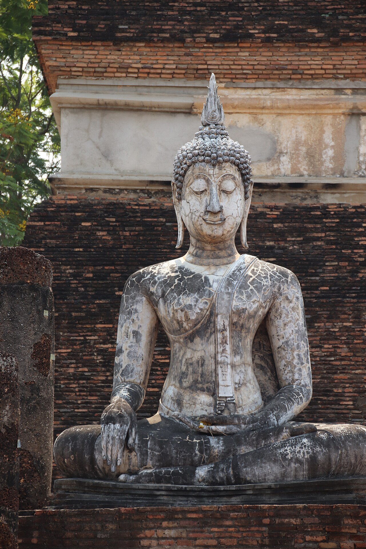 พระพุทธรูปและเจดีย์ในอุทยานประวัติศาสตร์สุโขทัย