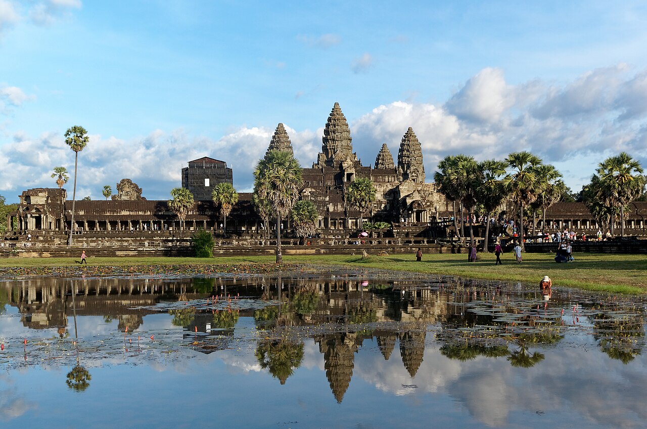 สิ่งมหัศจรรย์กัมพูชา (Cambodia) — นครวัด ศาสนสถานที่ใหญ่ที่สุดในโลก