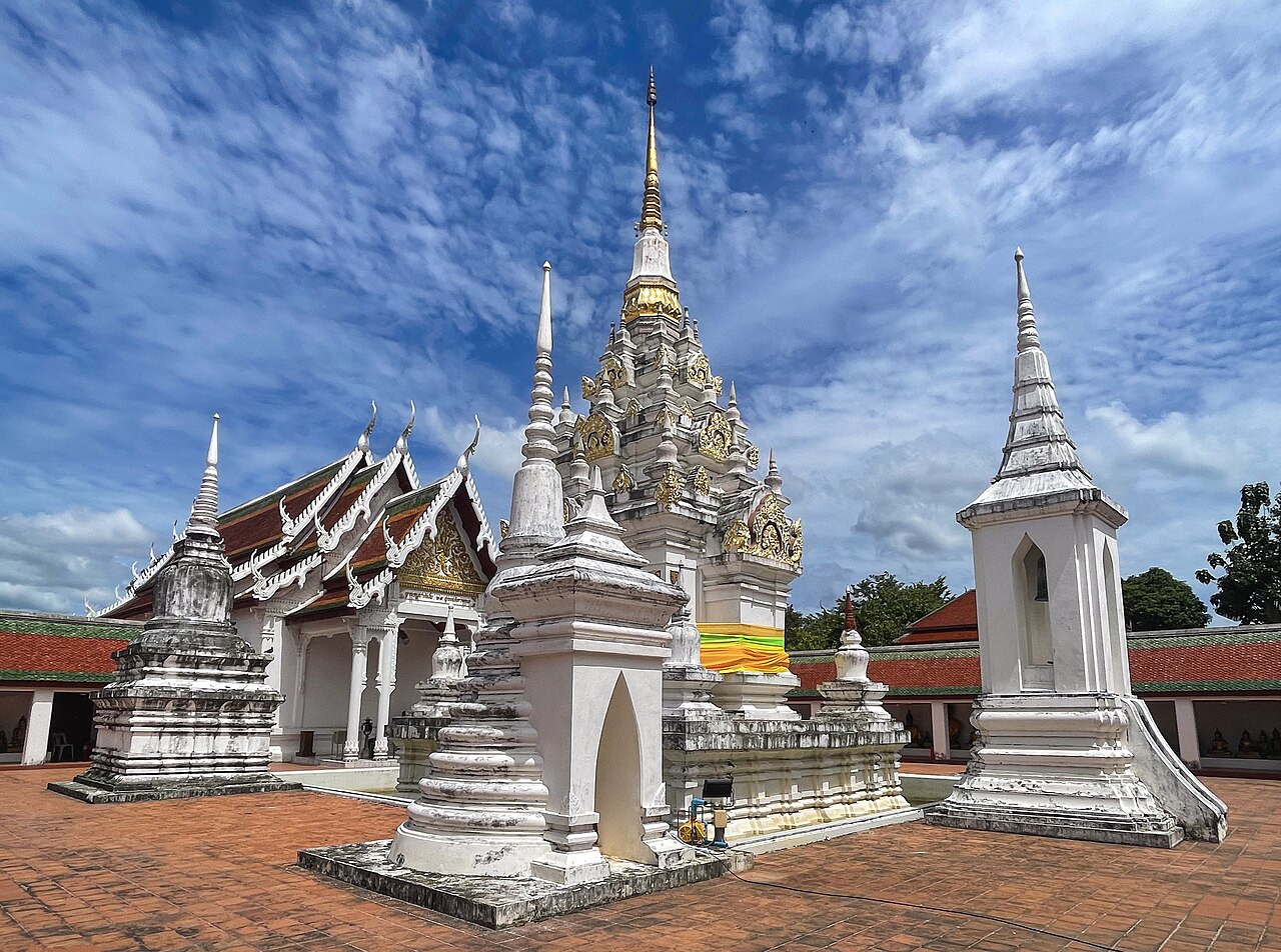 พระบรมธาตุไชยา จังหวัดสุราษฎร์ธานี