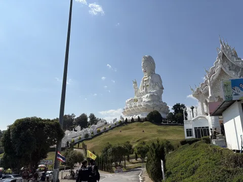 บทสวดพระแม่กวนอิม — พระโพธิสัตว์แห่งความเมตตากรุณา