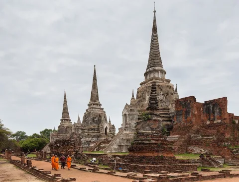 อยุธยา — ราชธานีที่ยิ่งใหญ่และบทเรียนจากเมืองท่าโลก