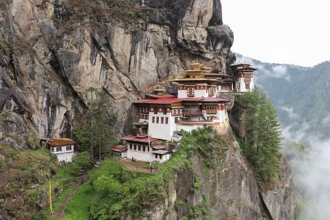 สิ่งมหัศจรรย์ภูฏาน (Bhutan) — วัดทักซัง “รังเสือ” บนหน้าผาสูง 900 เมตรเหนือหุบเขาพาโร