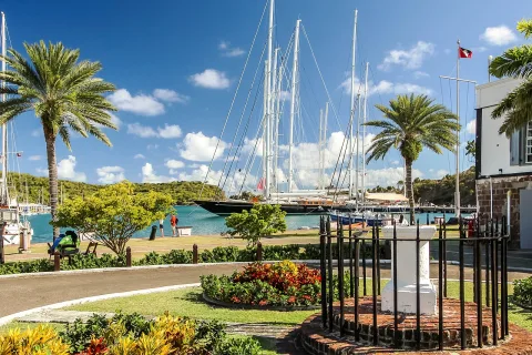 สิ่งมหัศจรรย์แอนติกาและบาร์บูดา (Antigua and Barbuda) — อู่เรือเนลสัน อู่เรือยุคจอร์เจียนแห่งเดียวในโลกที่ยังใช้งาน